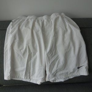 Nike Dri-Fit White Tennis Shorts Size M